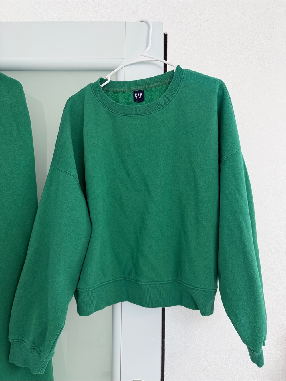 GAP Emerald Green Pullover Sweatshirt